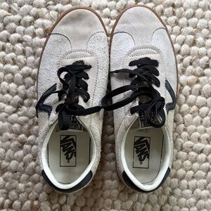Vans Cream and Black Casual Sneakers - NEVER WORN